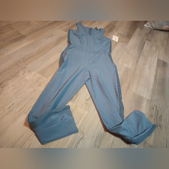 NWT Athleta Blue Jumpsuit size 4 - Picture 1 of 8